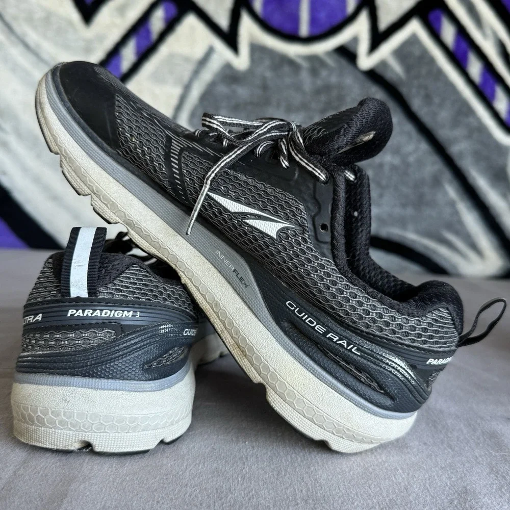 Altra paradigm sneakers